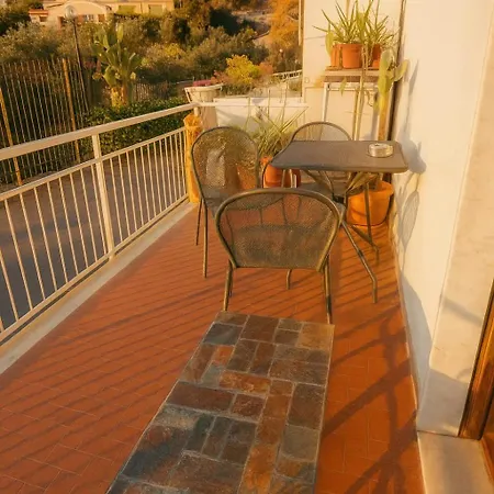 Homestay Acqua Di Alassio